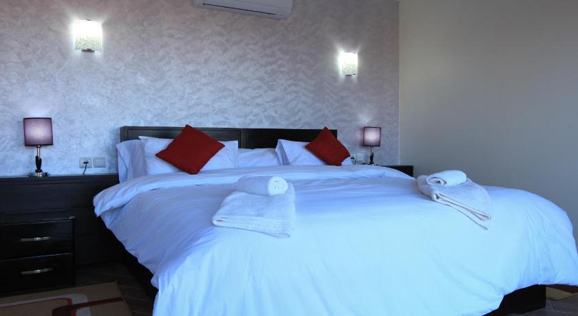 Image of Deluxe Bungalow with Sea View 0