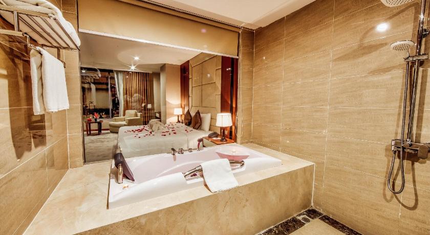 Ảnh của Suite Hạng Tổng Thống (Presidential Suite) 11