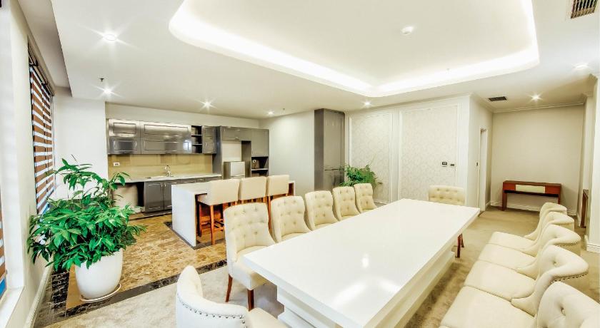 Ảnh của Suite Hạng Tổng Thống (Presidential Suite) 12