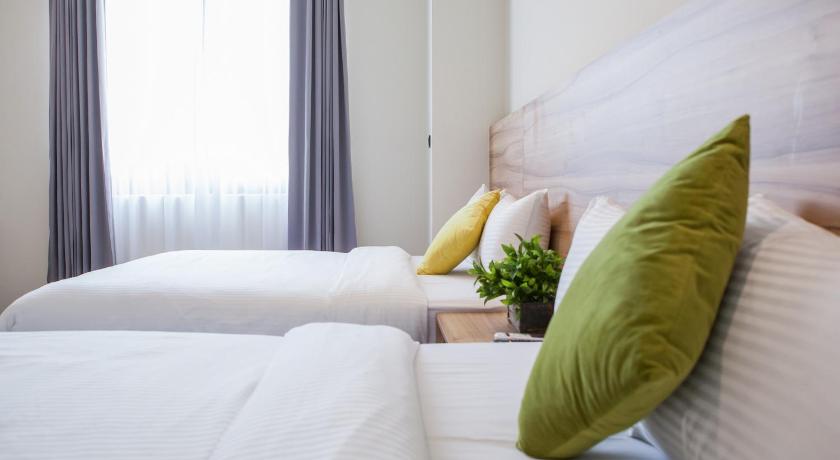Image of Standard Quadruple Room 12