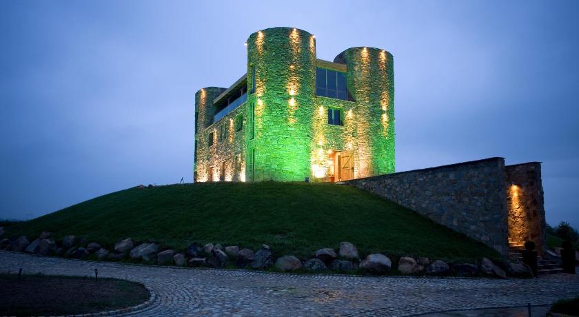 Chateau Copsa Complex — Hotel in Karlovo
