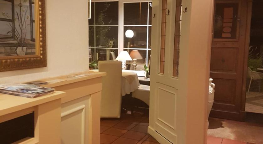 Hotel Restaurant Knechtstedener Hof photo