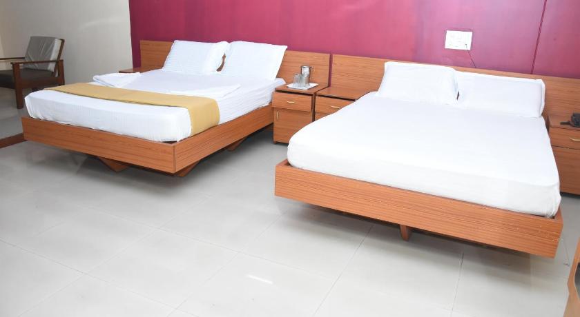 Image of King Room with Two King Beds 1