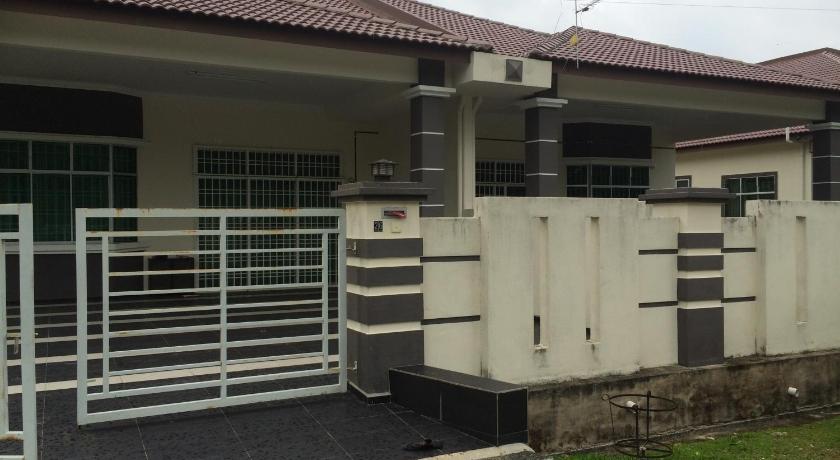 Best Price On Executive Homestay At Melaka Town In Malacca