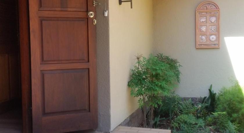 LekkeRus Guest House photo