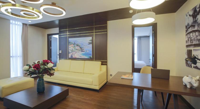 Image of Three-Bedroom Apartment - Afternoon Tea Included 4