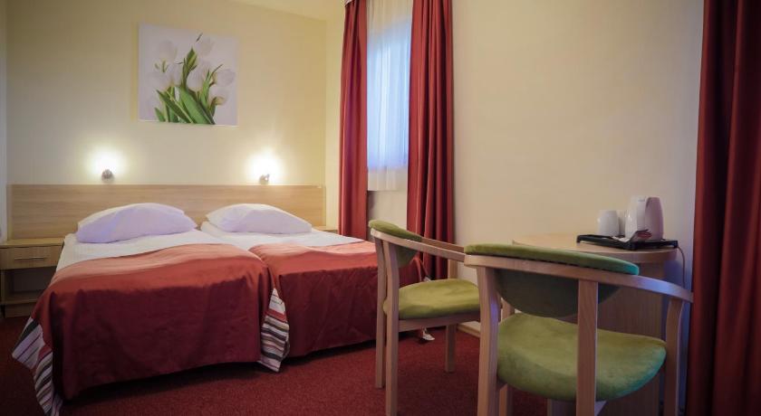 HOTEL*** NAT Bukowina Tatrzanska photo