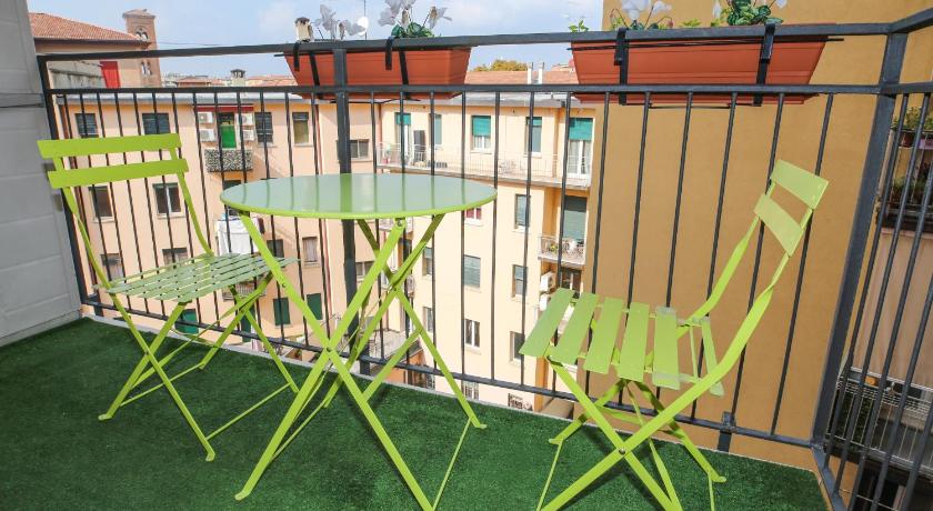 Peaceful apartment in the heart of Bologna photo
