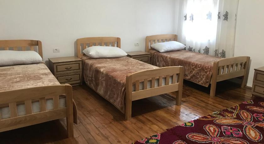 Guest House Sabriu photo