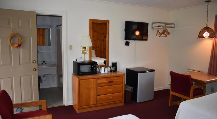 Country Club Motel photo