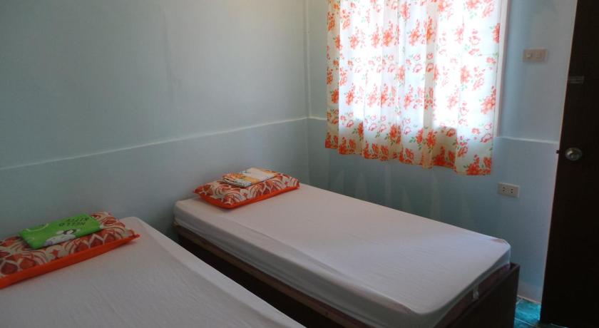 Budget Double or Twin Room, ISLET VIEW Pension House ( Formerly Island View Pension House ) in Cebu
