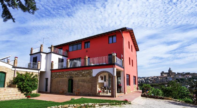 La Casa Rossa Country House