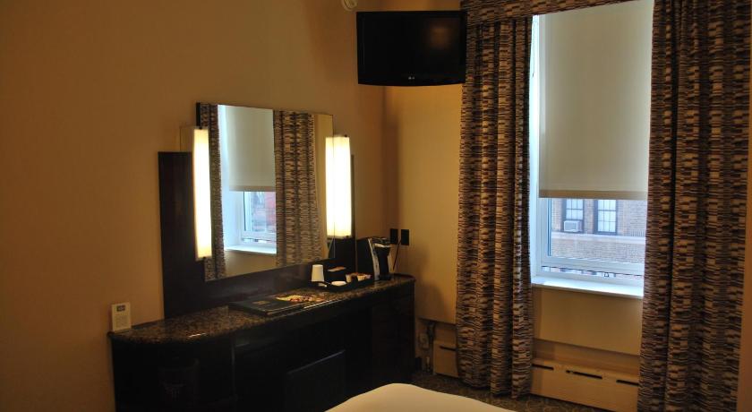 Zdjęcie: Pokój typu Queen o podwyższonym standardzie (Superior Queen Room) 4