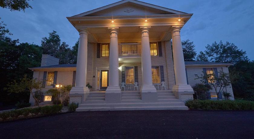 The Pillars — Hotel in Pigeon Forge (TN)