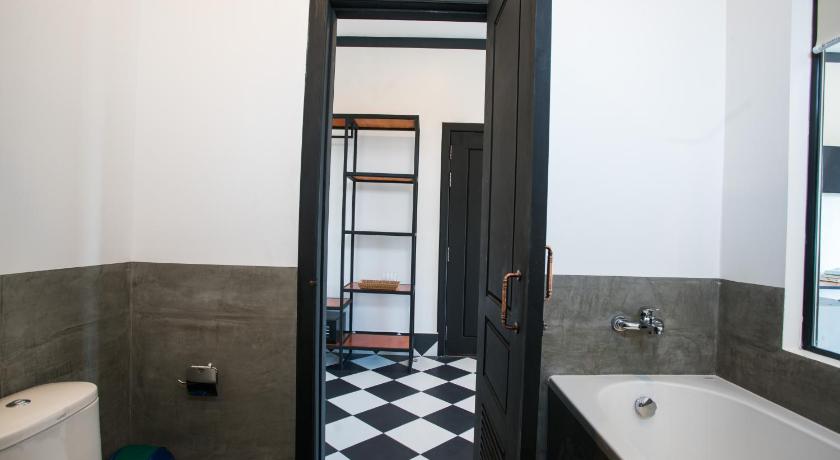 Image of Deluxe Double Room 9