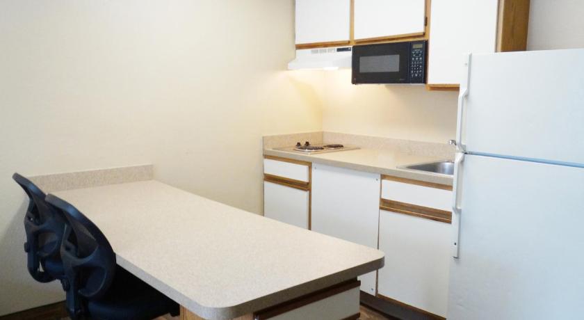 Extended Stay America Suites - Kansas City - Airport - Tiffany Springs