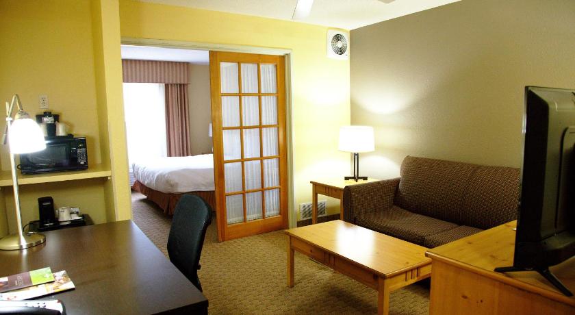 Country Inn & Suites by Radisson, Bloomington-Normal West, IL