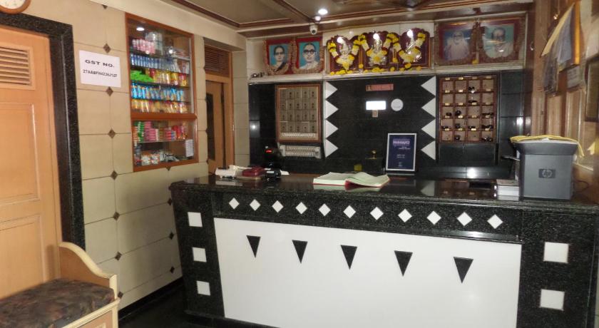 Hotel Padma photo