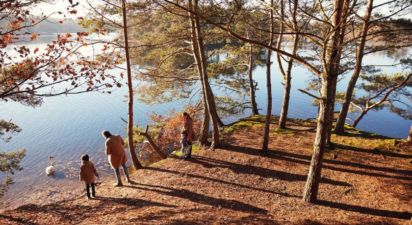 Hotel De Vossemeren by Center Parcs photo