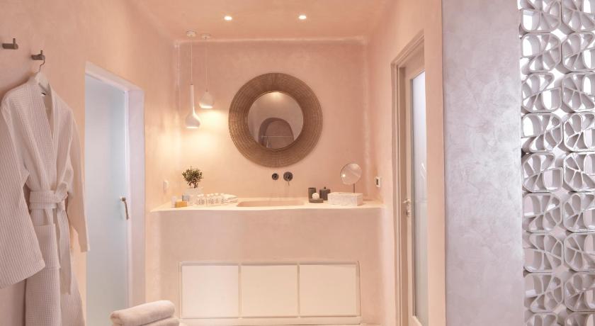 Image of Astra Private Villa with Caldera View 2