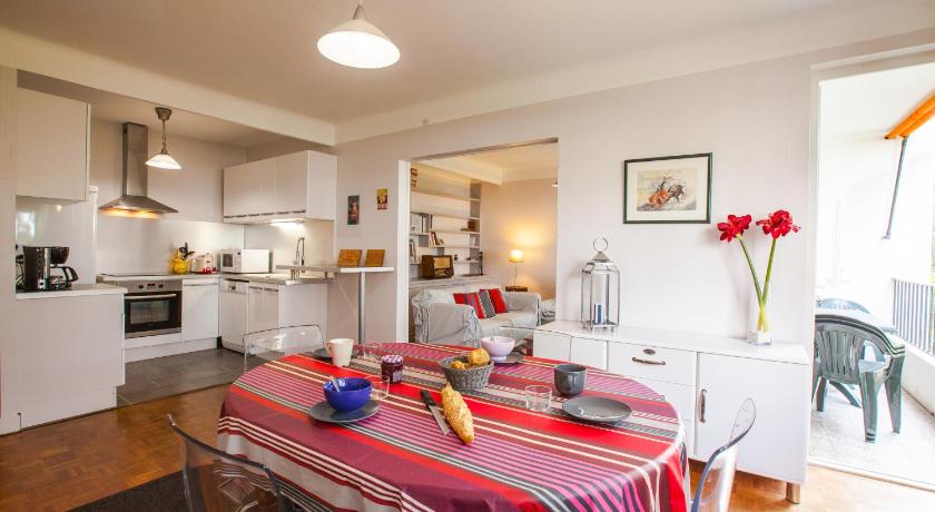 Amazing Two Bedroom Flat With Balcony Biarritz 2019 Reviews