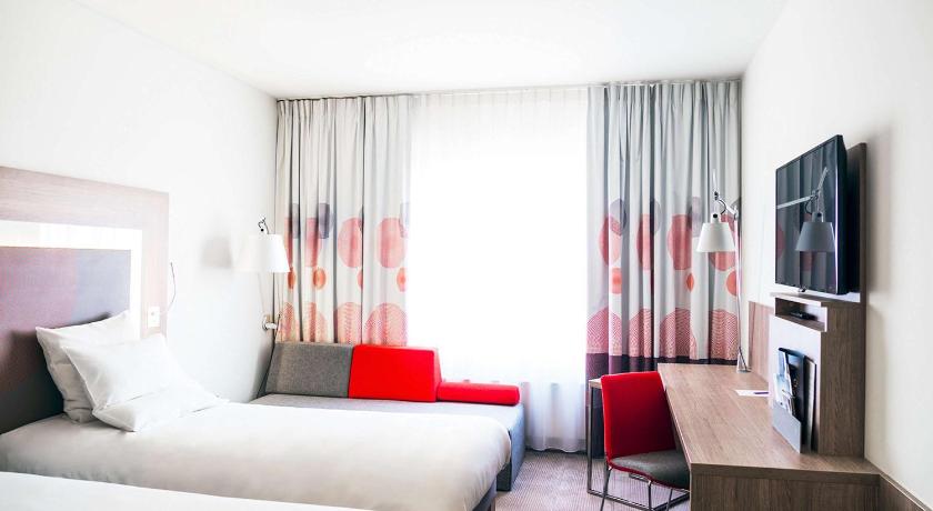 Afbeelding van Executive Room with double bed and sofa 4