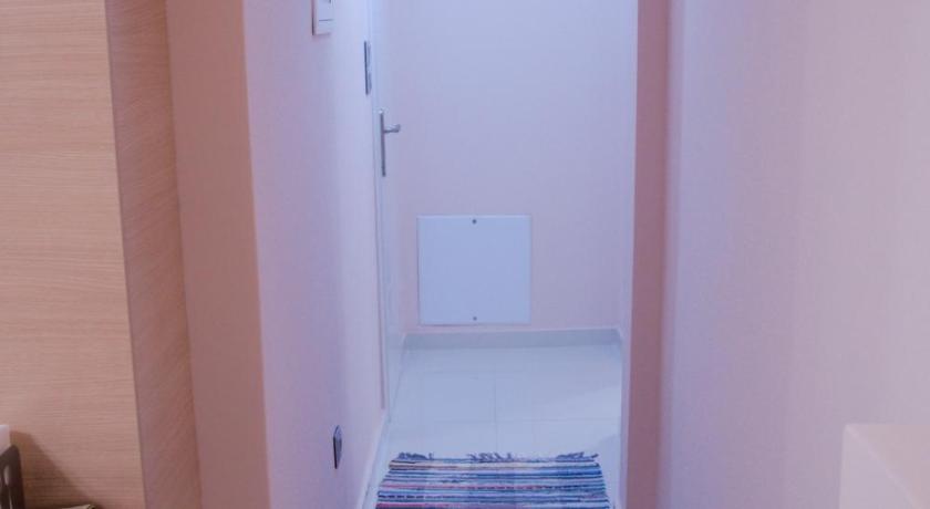 George's Cozy Apartment in Plaka Athens photo
