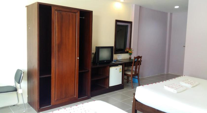 Image of Superior Triple Room 5