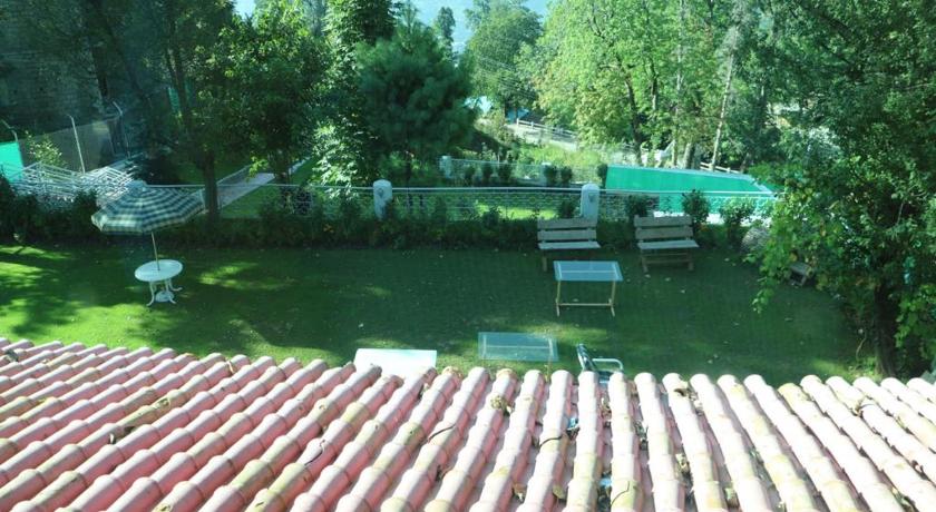 H.A.H Lodges — Hotel in Murree