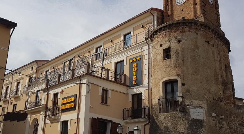 Hotel Palazzo Salerno — Hotel in Roggiano Gravina