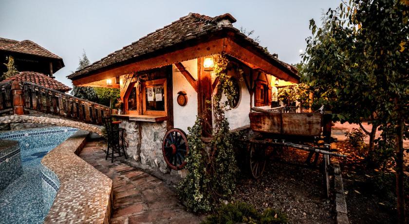 베오그라드 Srpsko Andrejevo Selo 3성급 호텔 레스토랑