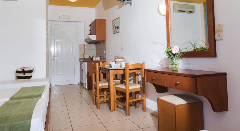 Image of Standard Triple Studio with Garden View 11