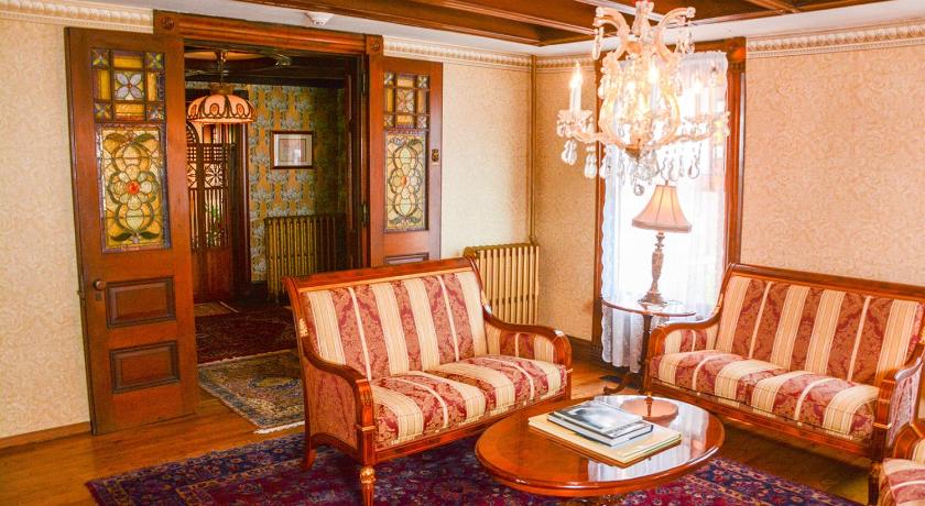 The Towers Bed & Breakfast photo