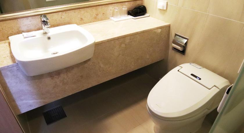 Image of Deluxe Double Twin 2