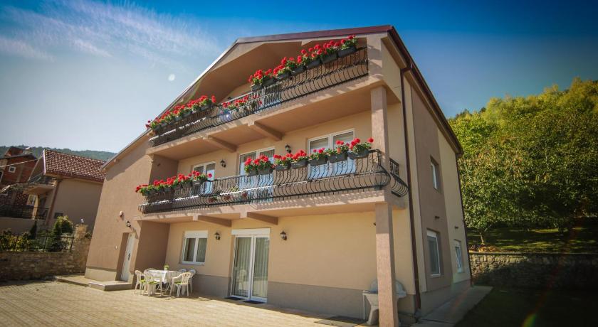 The Green Apartments photo