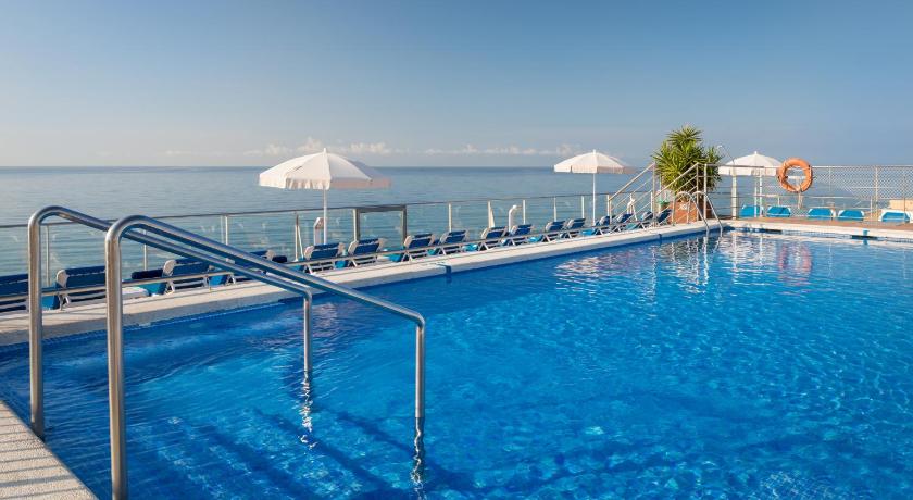 Hotel H TOP Pineda Palace photo