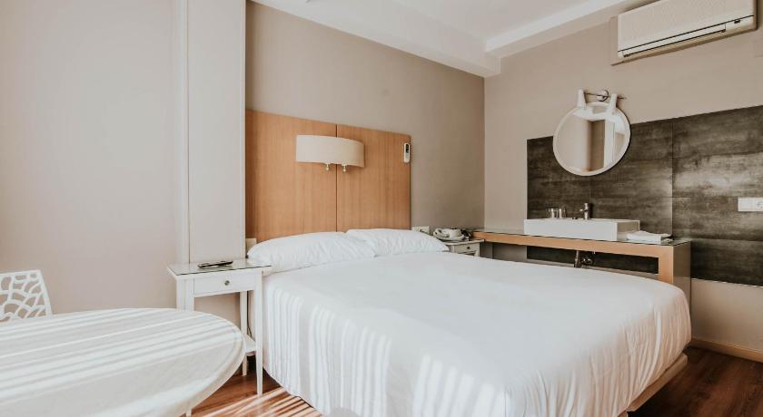 Hotel Isasa — Hotel in Logrono