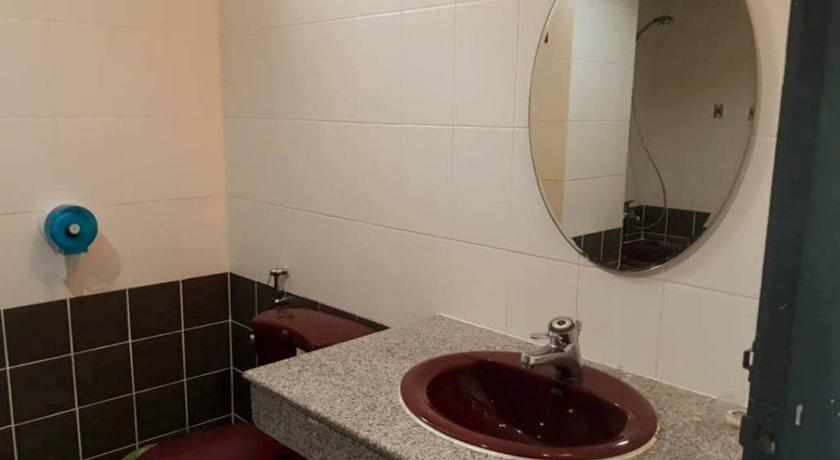 Image of Superior Triple Room 14