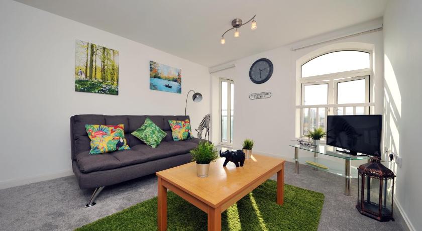 Lloyd George Avenue Apartments In Cardiff Room Deals Photos