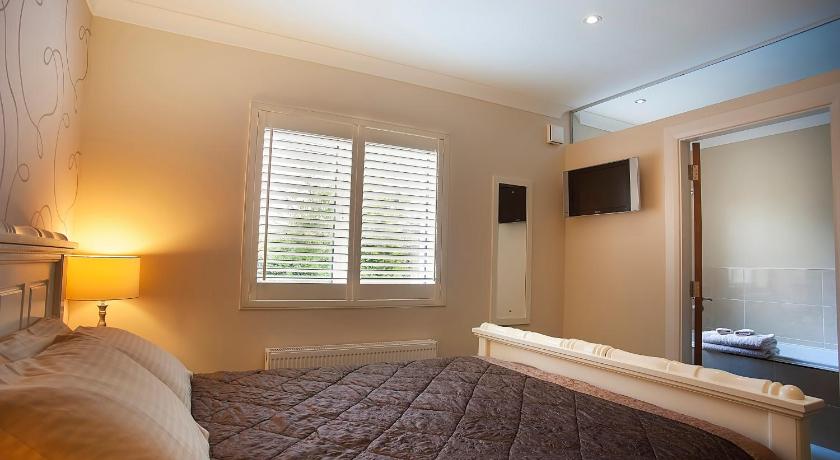 Superior Queen Room with Garden View