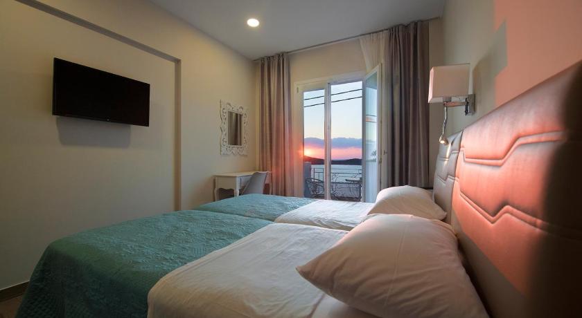 Hyperion Hotel