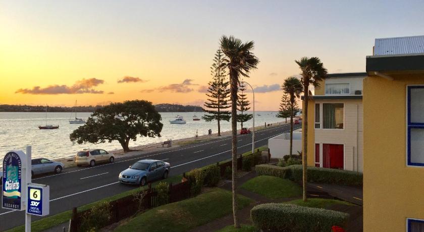Bucklands Beach Waterfront Motel photo