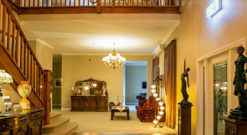 Kerami Manor & Day Spa photo