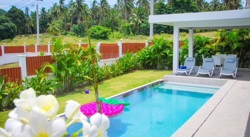 Luxury Mango Villa photo