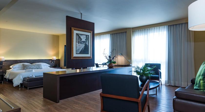 Image of Suite 3