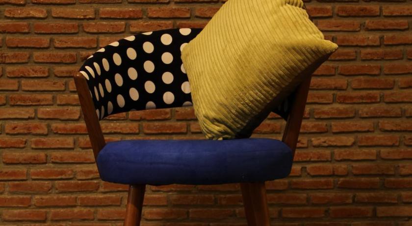 Bangkok Chan Cha La 99 Hostel 2-Star Hotel restaurant