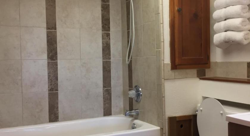 Bathroom Lights B Q Image Of And Closet - B&Q Bathroom Wall Tiles Bathroom Lights B Q Image Of And Closet - B&Q Bathroom Wall Tiles