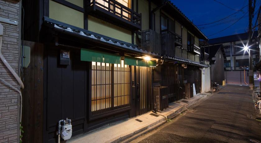 MACHIYA de HIGASHIYAMA — Hotel in Kyoto