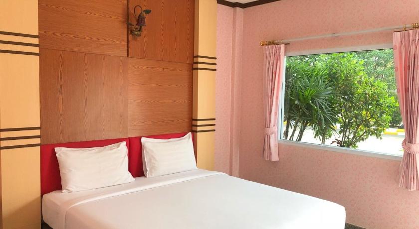 รูปของดีลักซ์ (Deluxe Room) 11