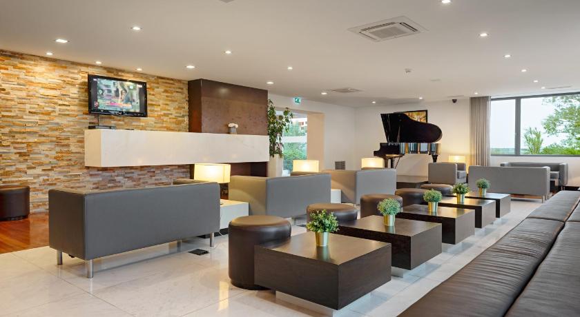 アルファリム Hotel dos Zimbros 4つ星 ホテル 施設